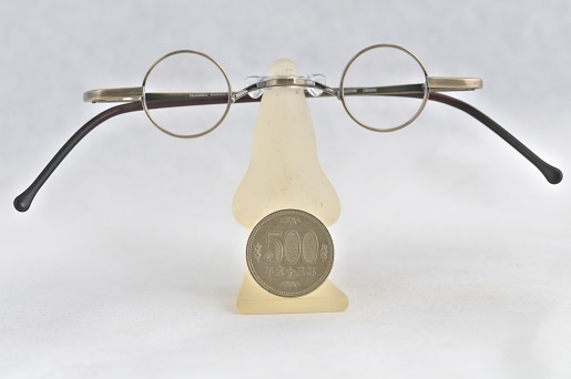 Onimegane® | 鯖江のめがねさ各工程ごとに工場が分立しており
